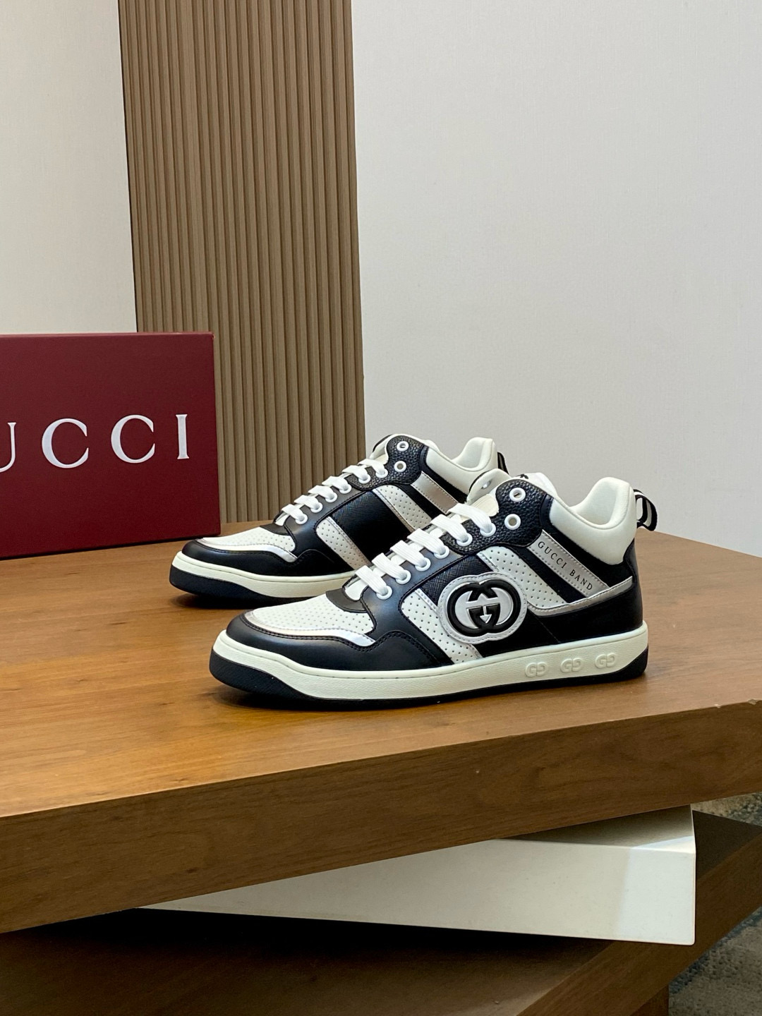 구찌 Gucci 스니커즈