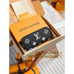 루이비통 Louis Vuitton M82338 지갑 20cm
