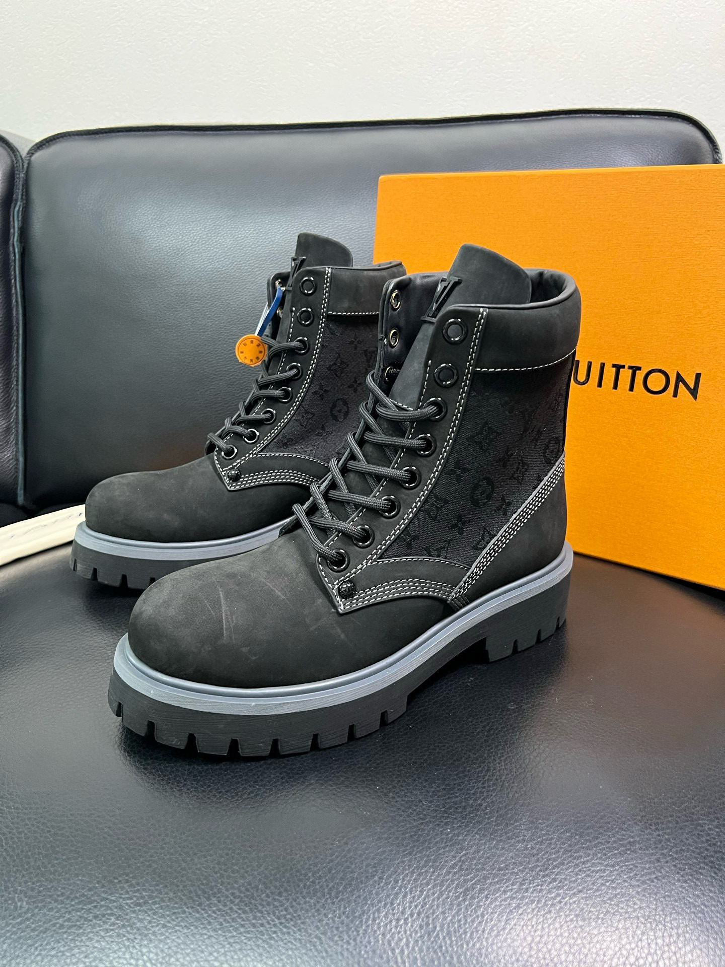 루이비통 Louis Vuitton 앵클 부츠