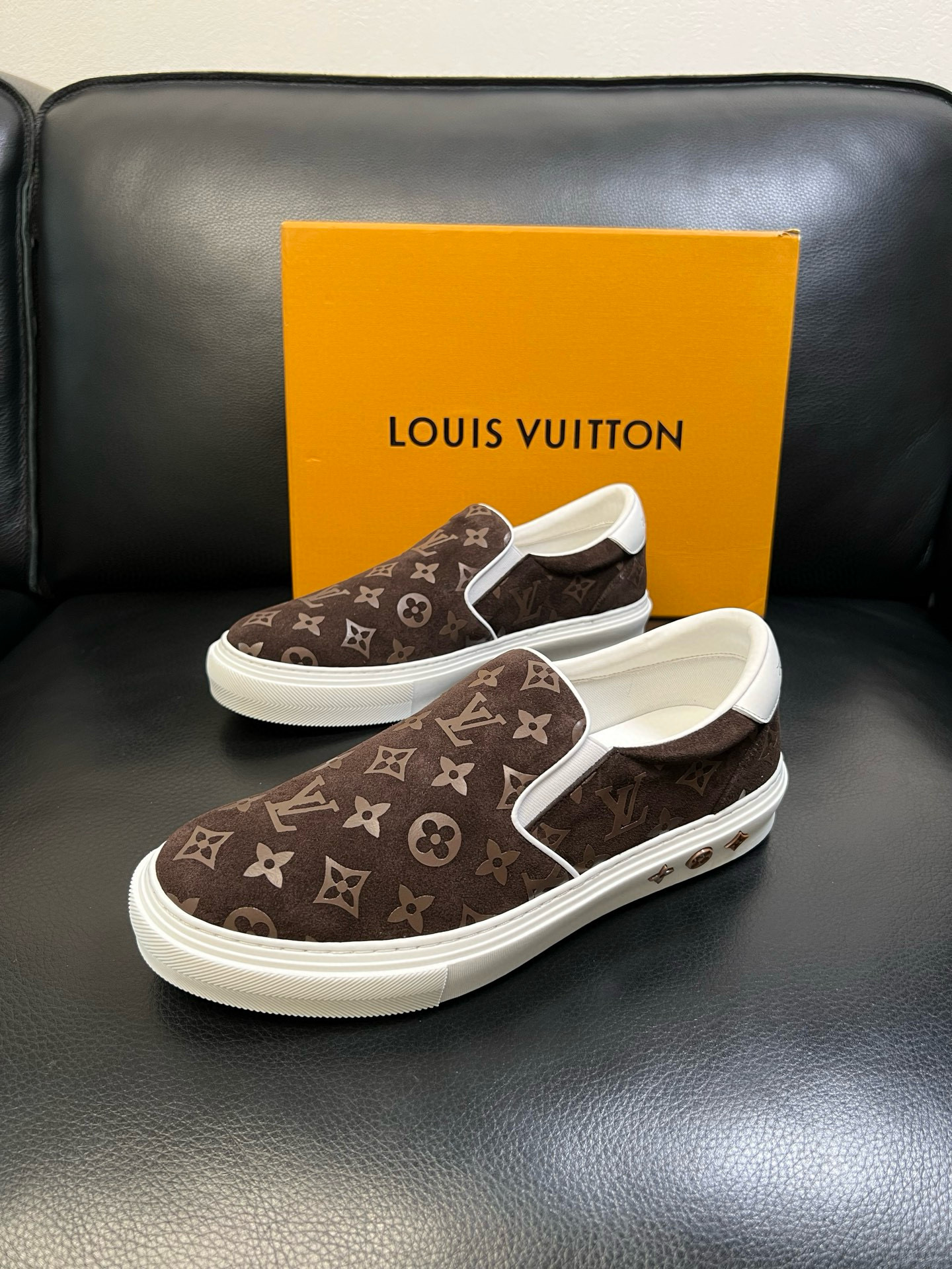 루이비통 Louis Vuitton 스니커즈