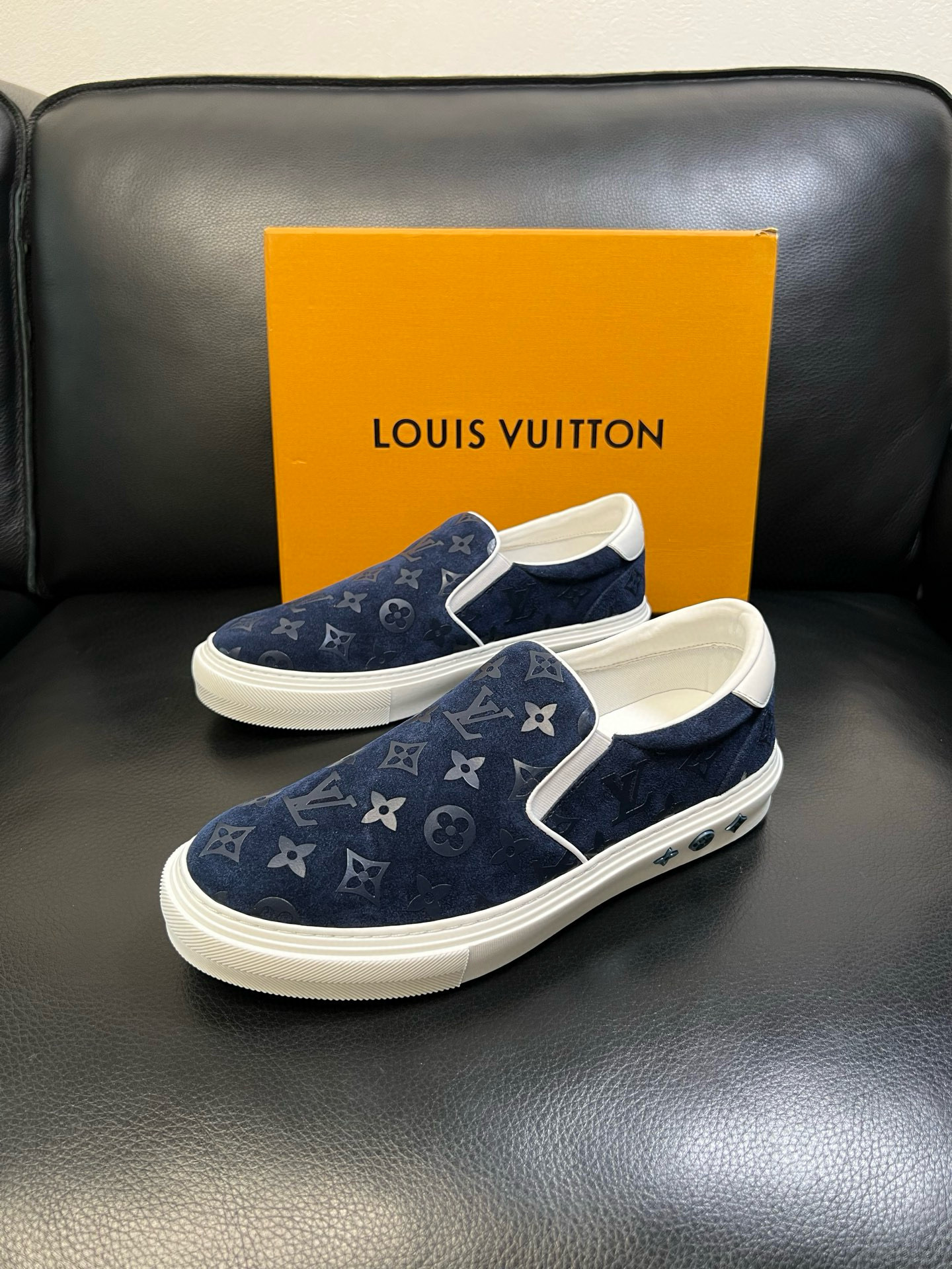 루이비통 Louis Vuitton 스니커즈