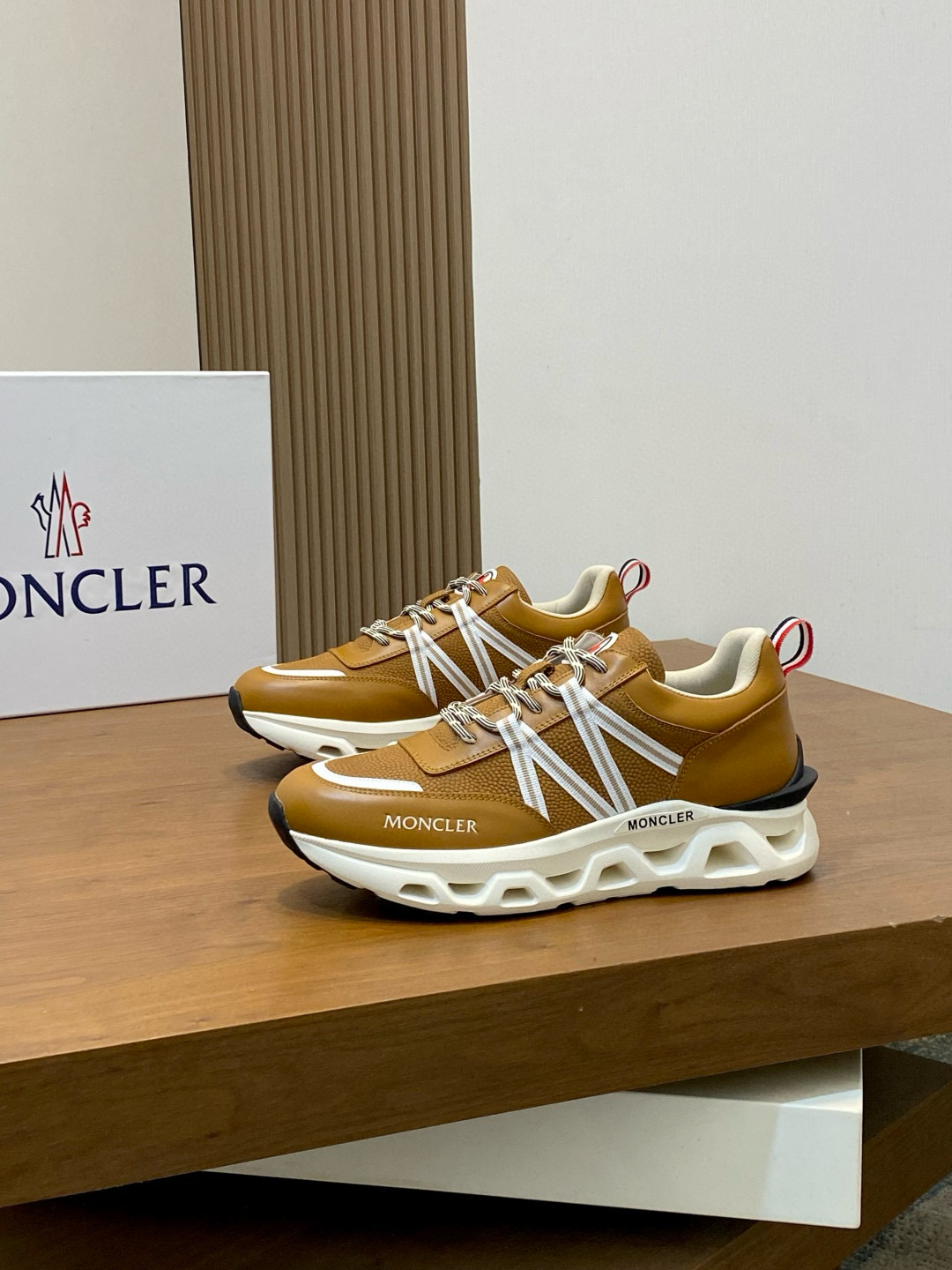 몽클레어 Moncler 스니커즈