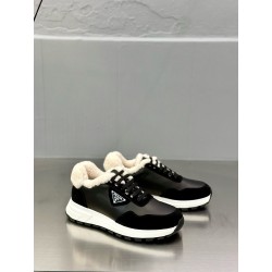 프라다 Prada 스니커즈
