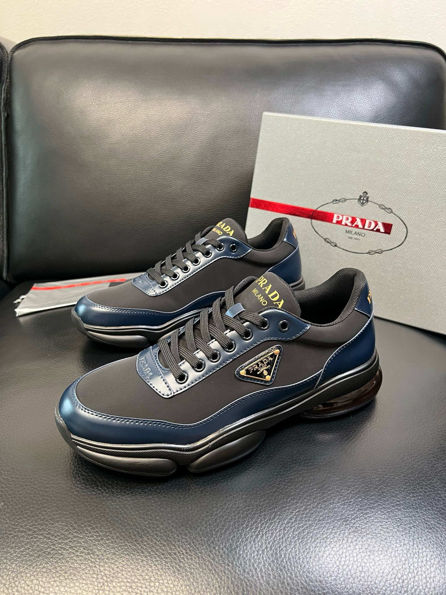 프라다 Prada 스니커즈