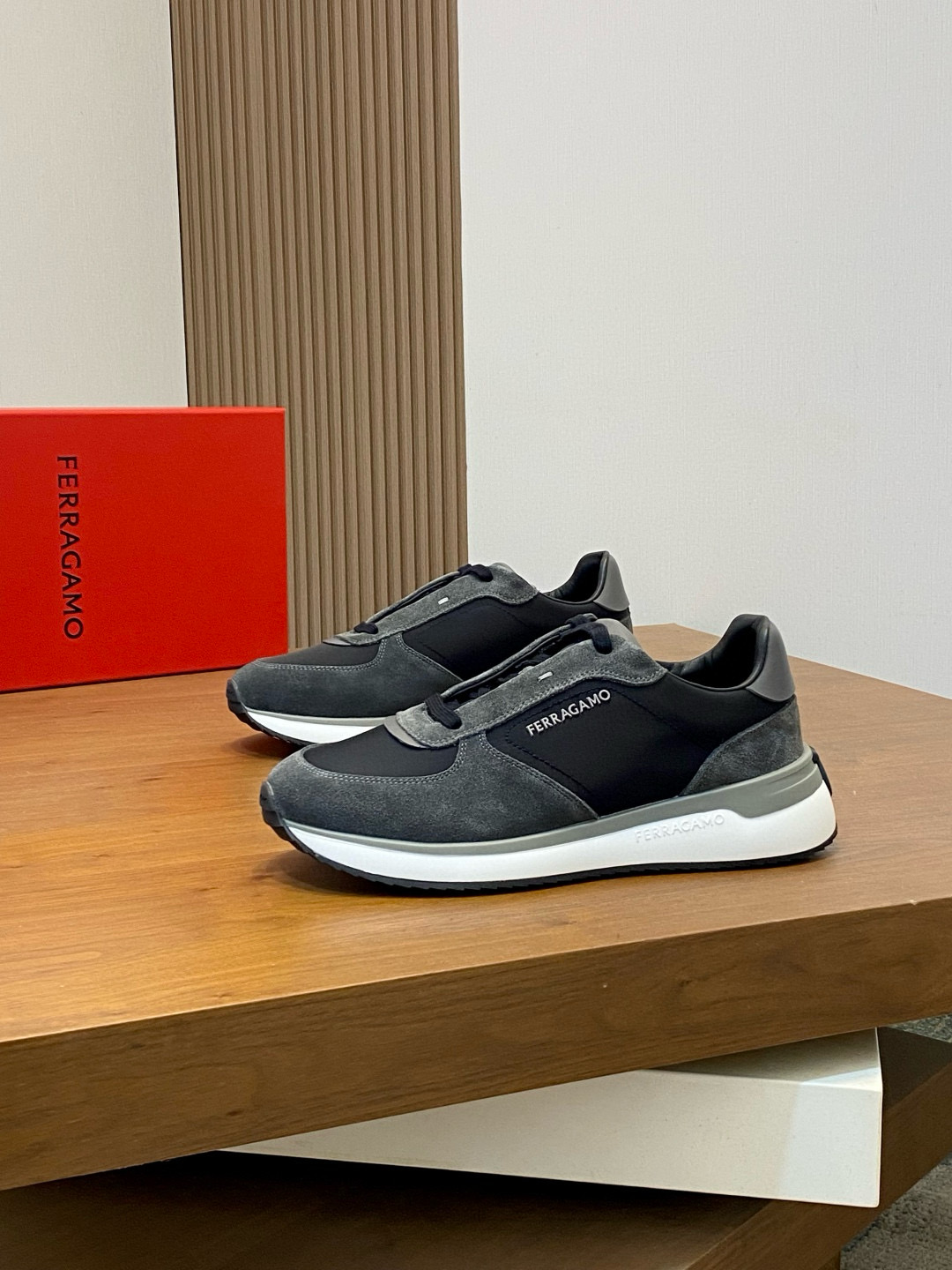 살바토레 페라가모 Salvatore Ferragamo 스니커즈