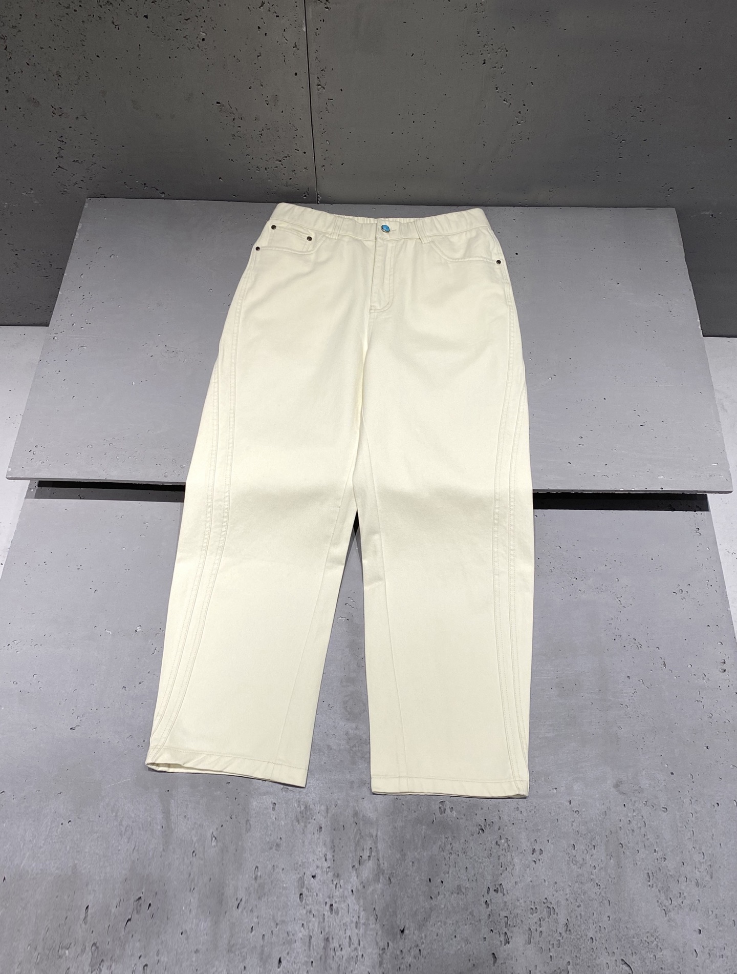 루이비통 Louis Vuitton 청바지