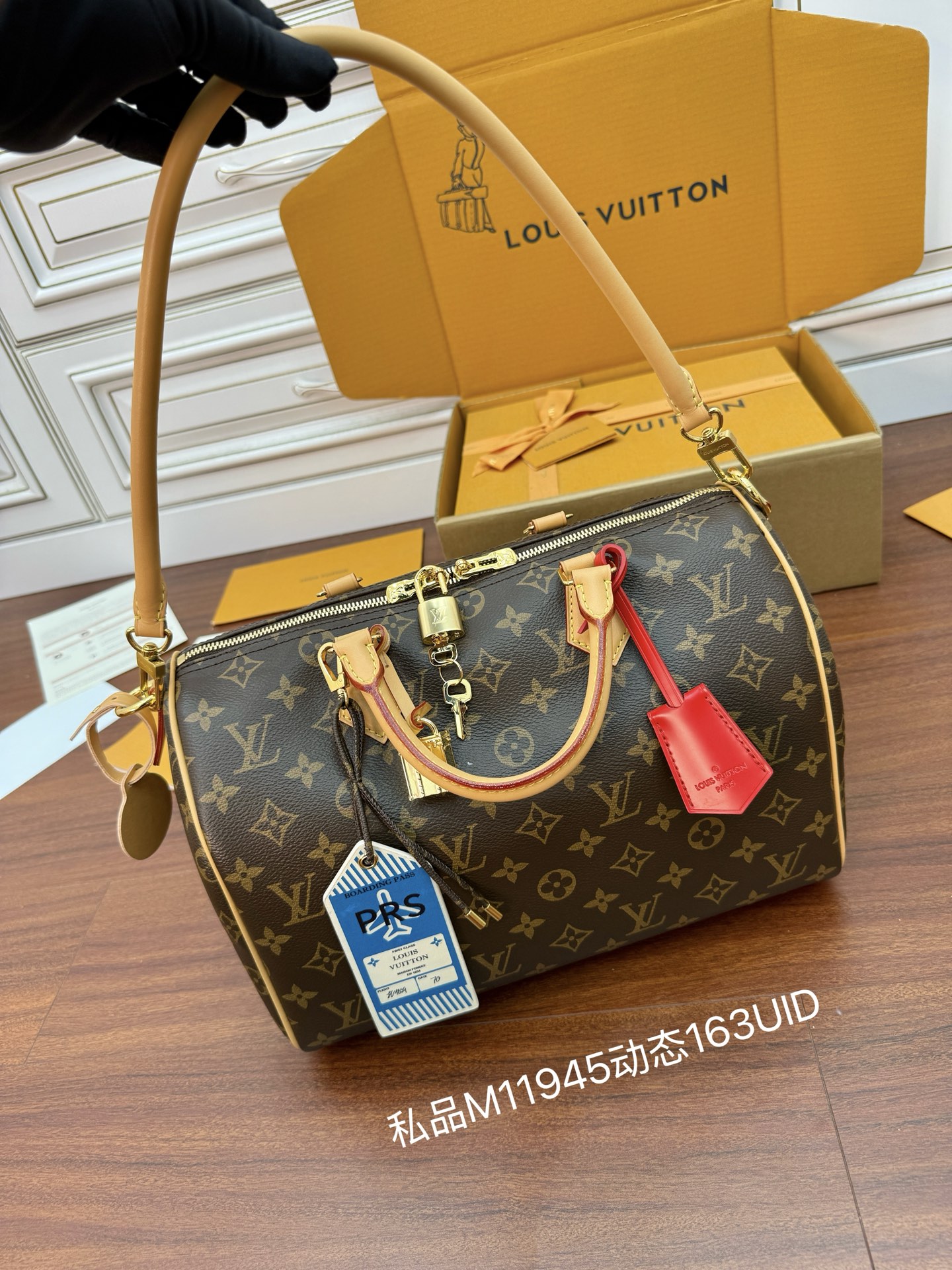 루이비통 Louis Vuitton M11945 Speedy Soft 30 Crafty Monogram Red 30cm