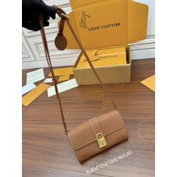 루이비통 Louis Vuitton M12147 크로스 백 22cm
