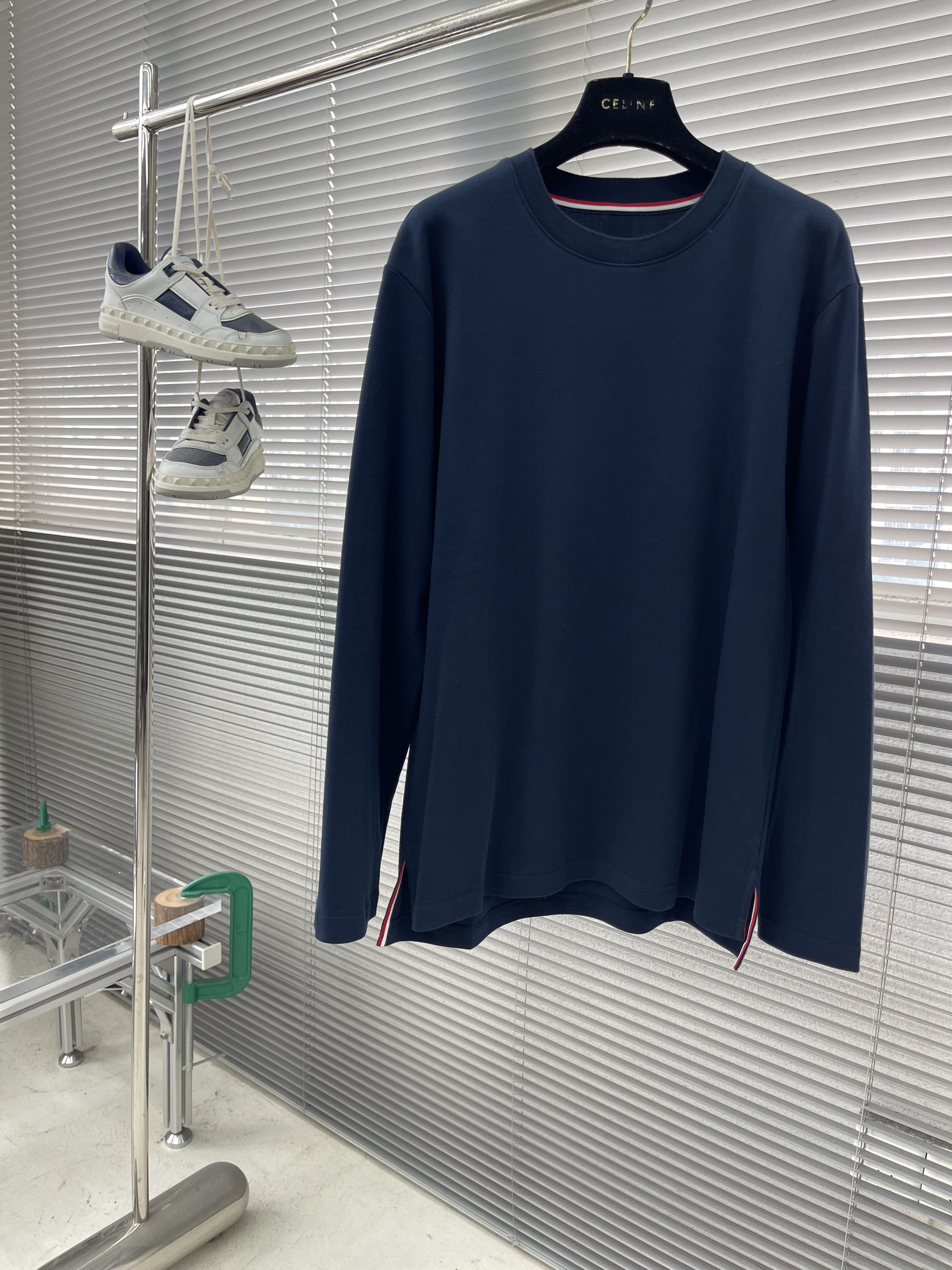 톰브라운 Thom Browne 긴팔 티셔츠