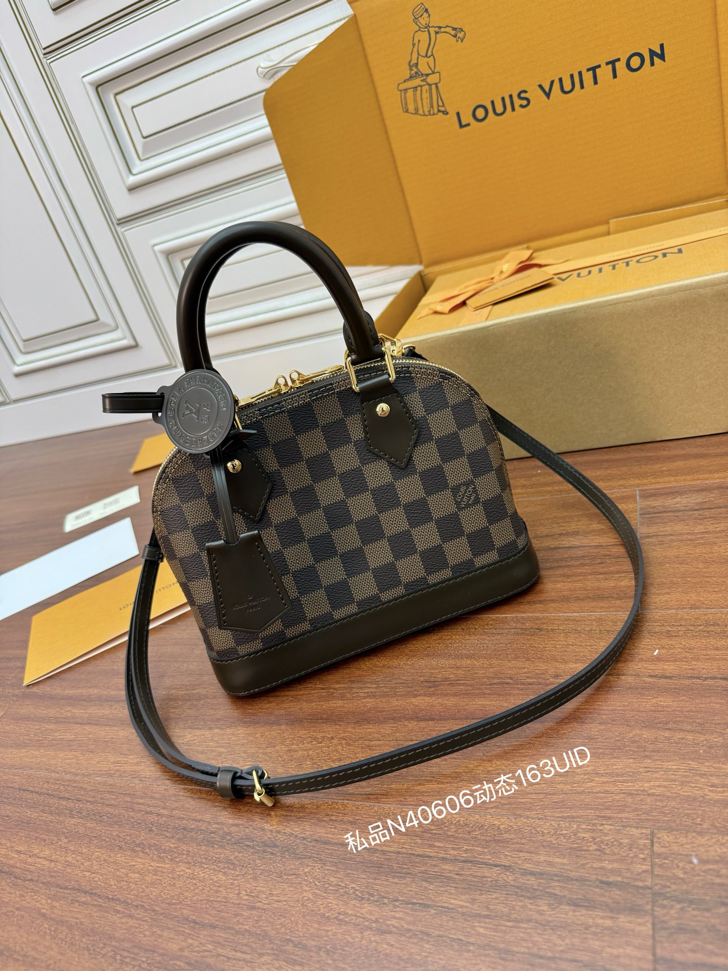 루이비통 Louis Vuitton N40606 Alma BB Damier Ebene Damier Ebene 25cm