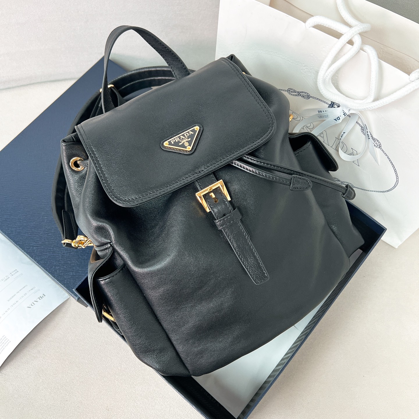 프라다 Prada 1BZ080 익스플로어 미디엄 나파 가죽 백팩 29cm