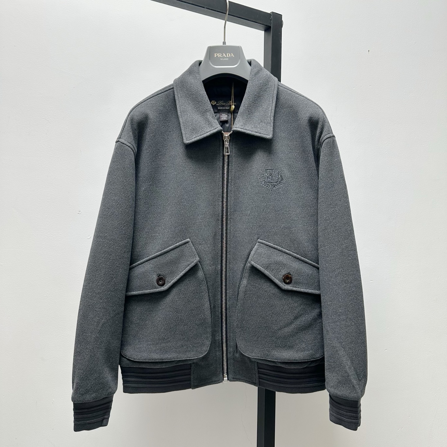 로로피아나 Loro Piana 다운재킷