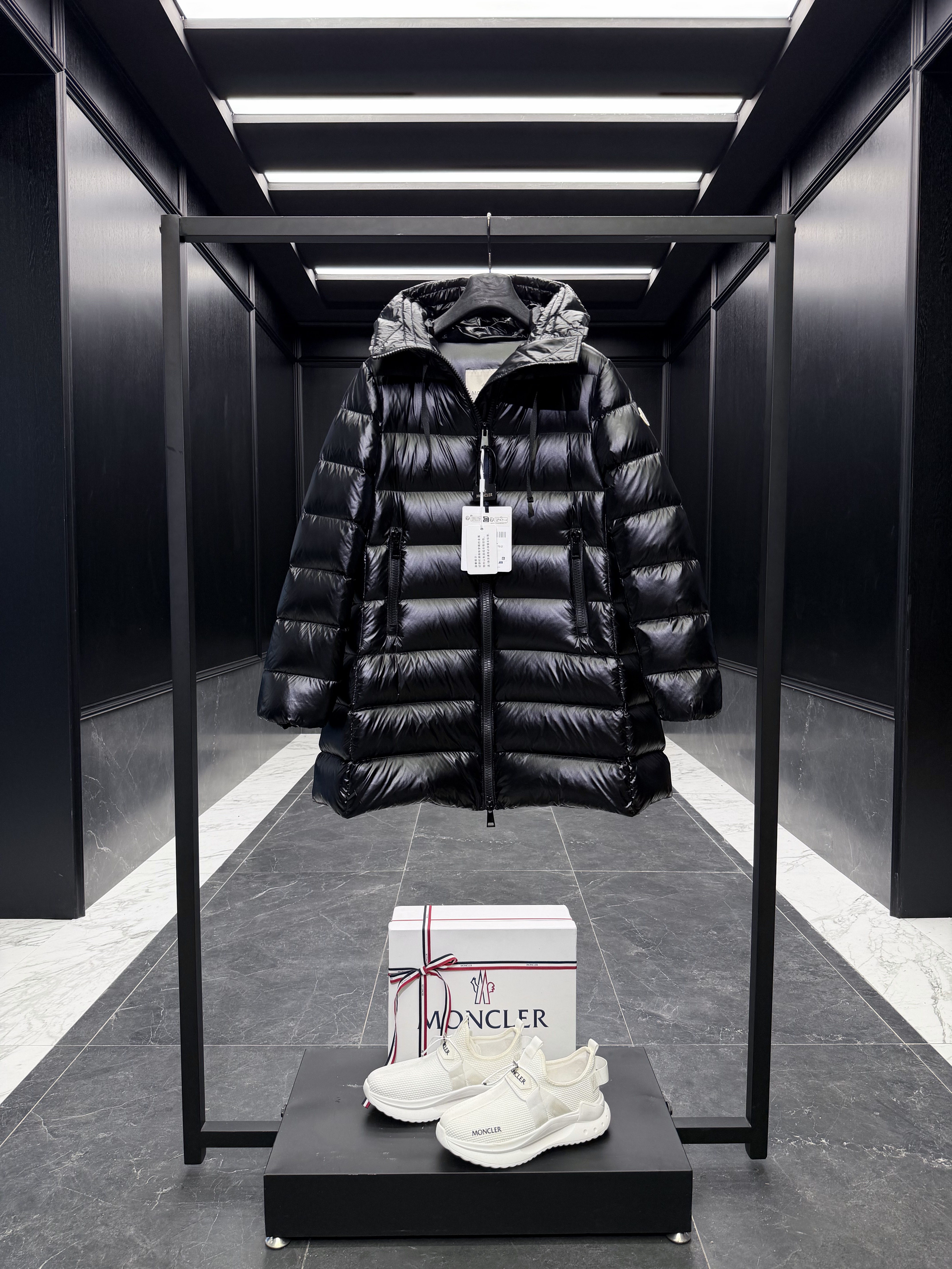 몽클레어 Moncler Suyen  롱  다운재킷。