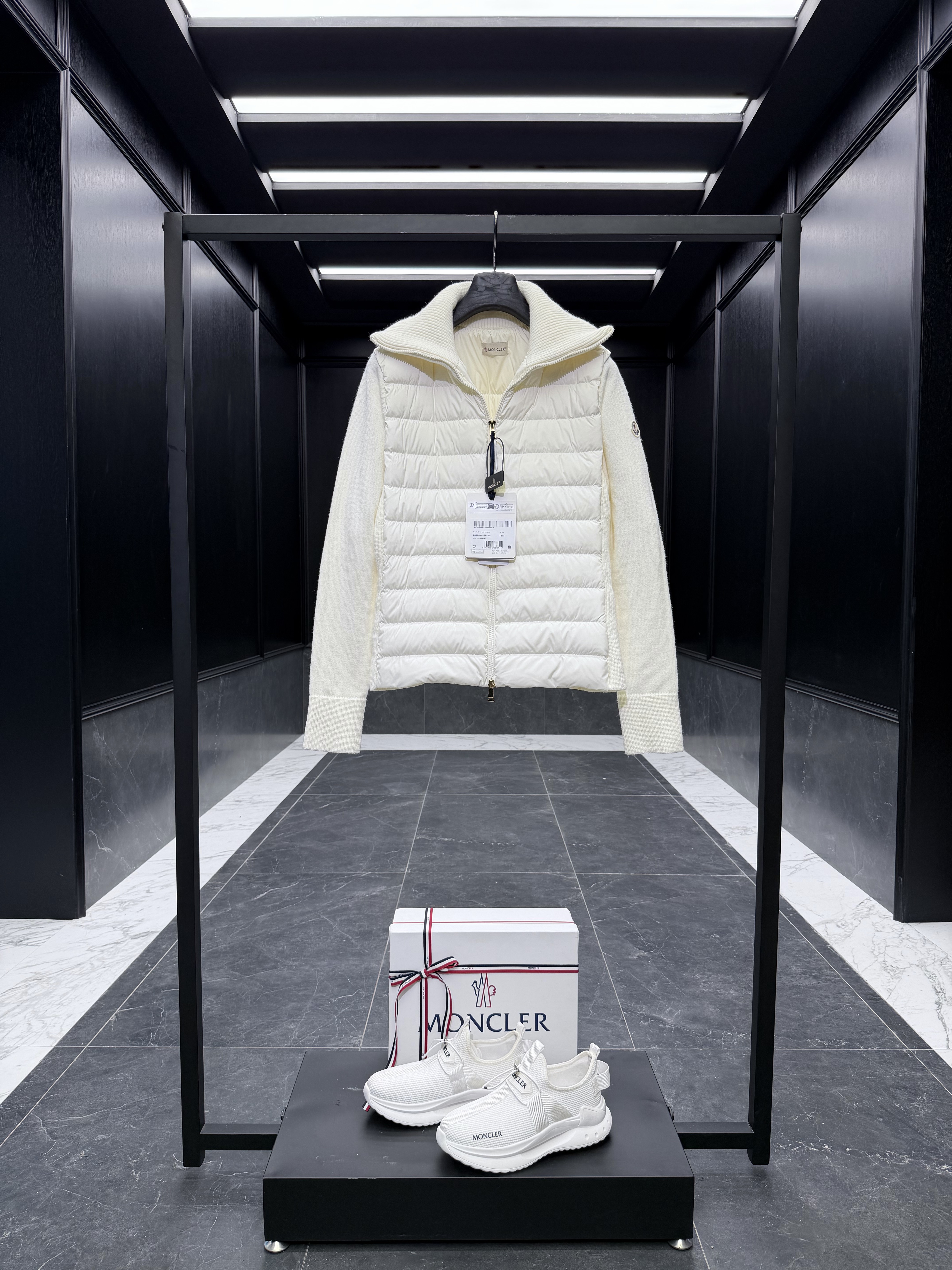 몽클레어 Moncler Cardigan Tricot808 니트 패딩