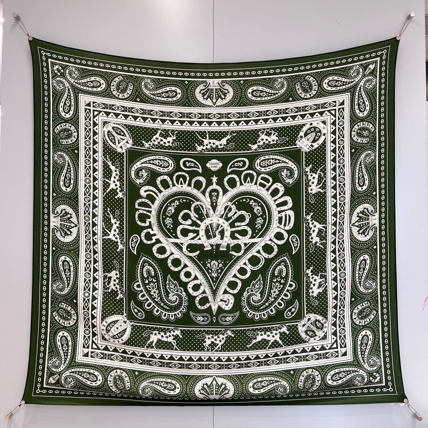 에르메스 Hermes 숄 136x135cm