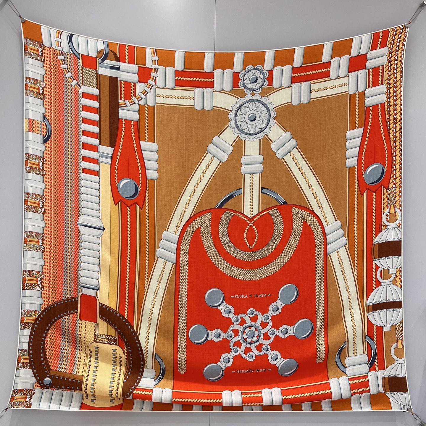 에르메스 Hermes 숄 136x137cm