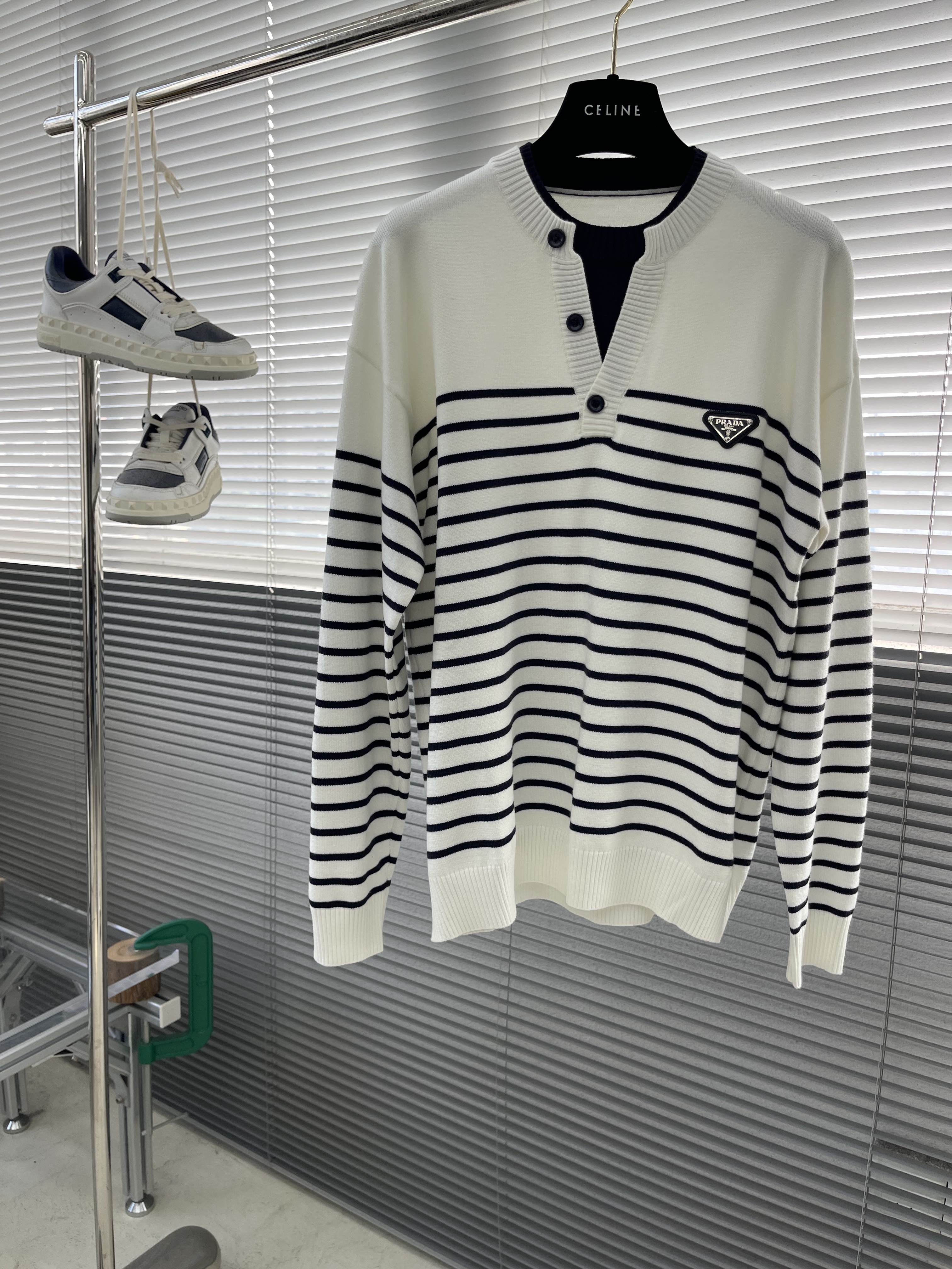 프라다 Prada 스웨터