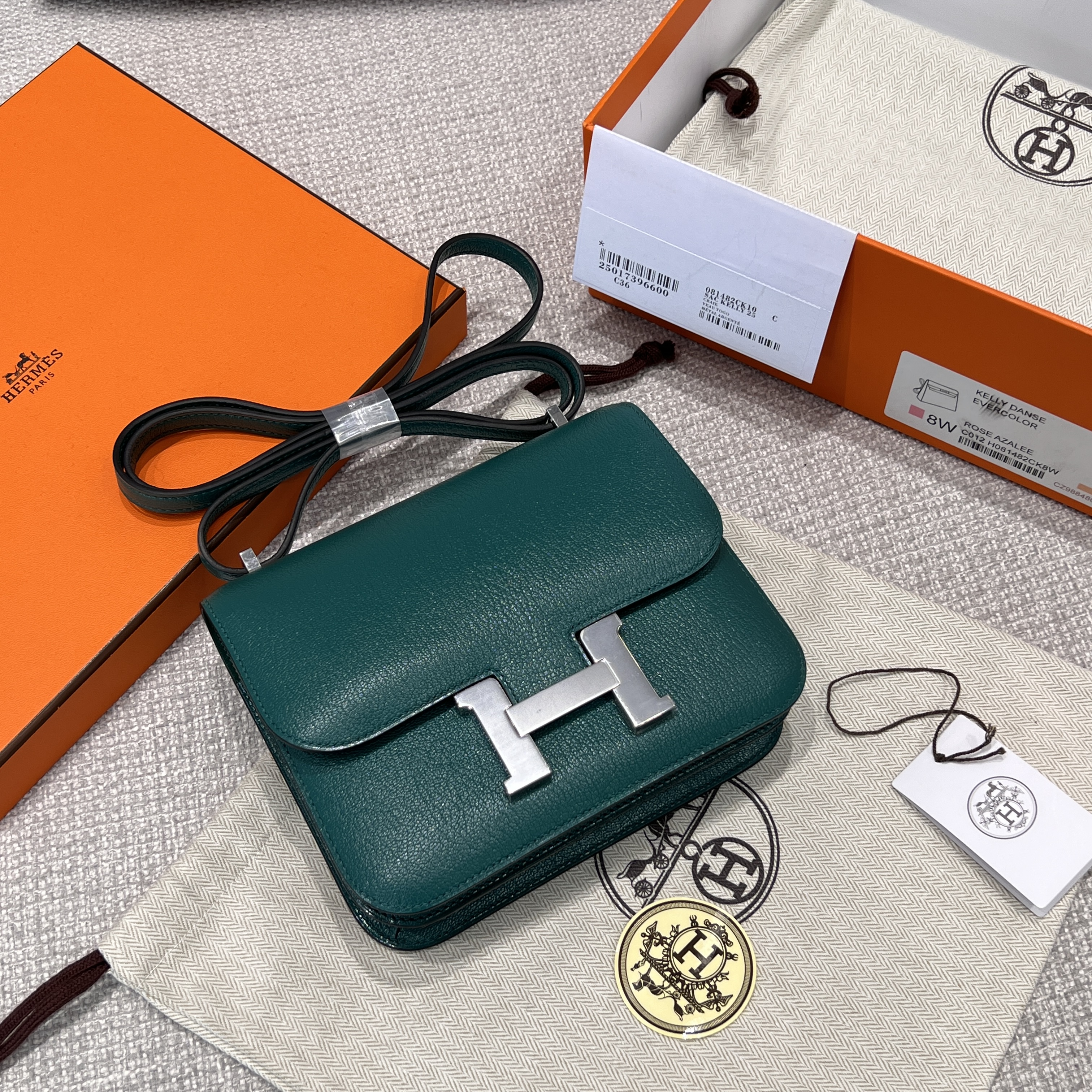 에르메스 Hermes Constance 19cm Mysore Z6 Malachite/silver