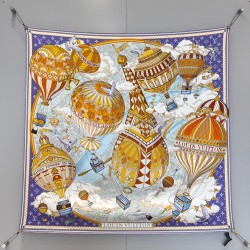 루이비통 Louis Vuitton From The Cloud 스커프 90×90cm