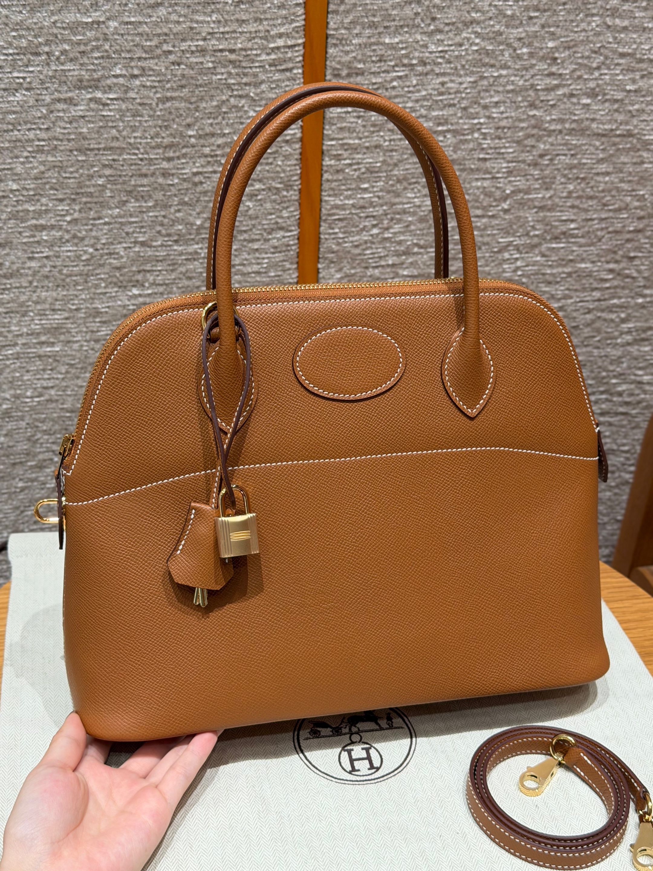 에르메스 Hermes Bolide 31cm Epsom 37 Gold/gold