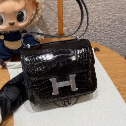 에르메스 Hermes Constance 19cm Bright faced Alligator 89 noir/silver