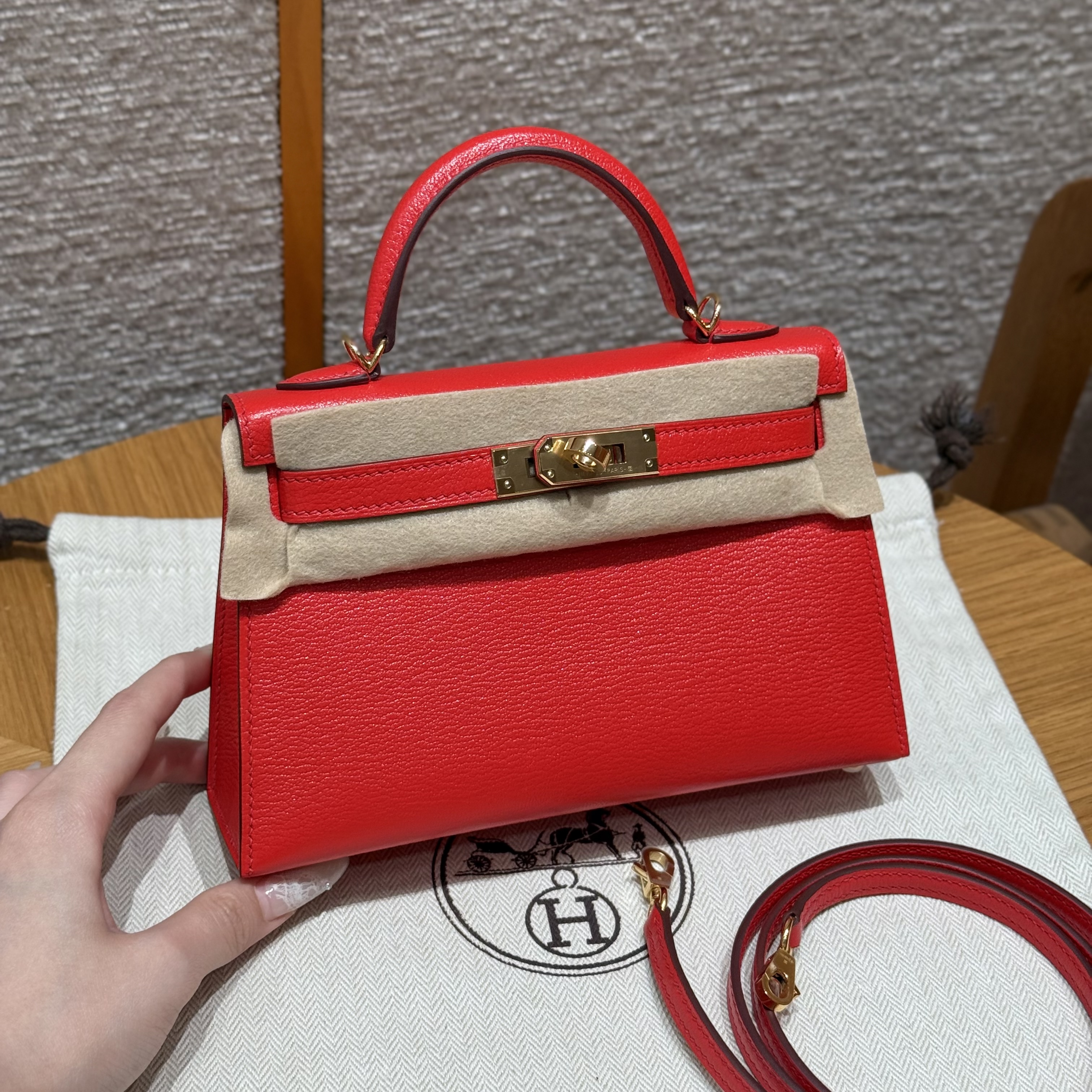 에르메스 Hermes Mini Kelly 19cm Chèvre S3 Rouge Coeur/gold