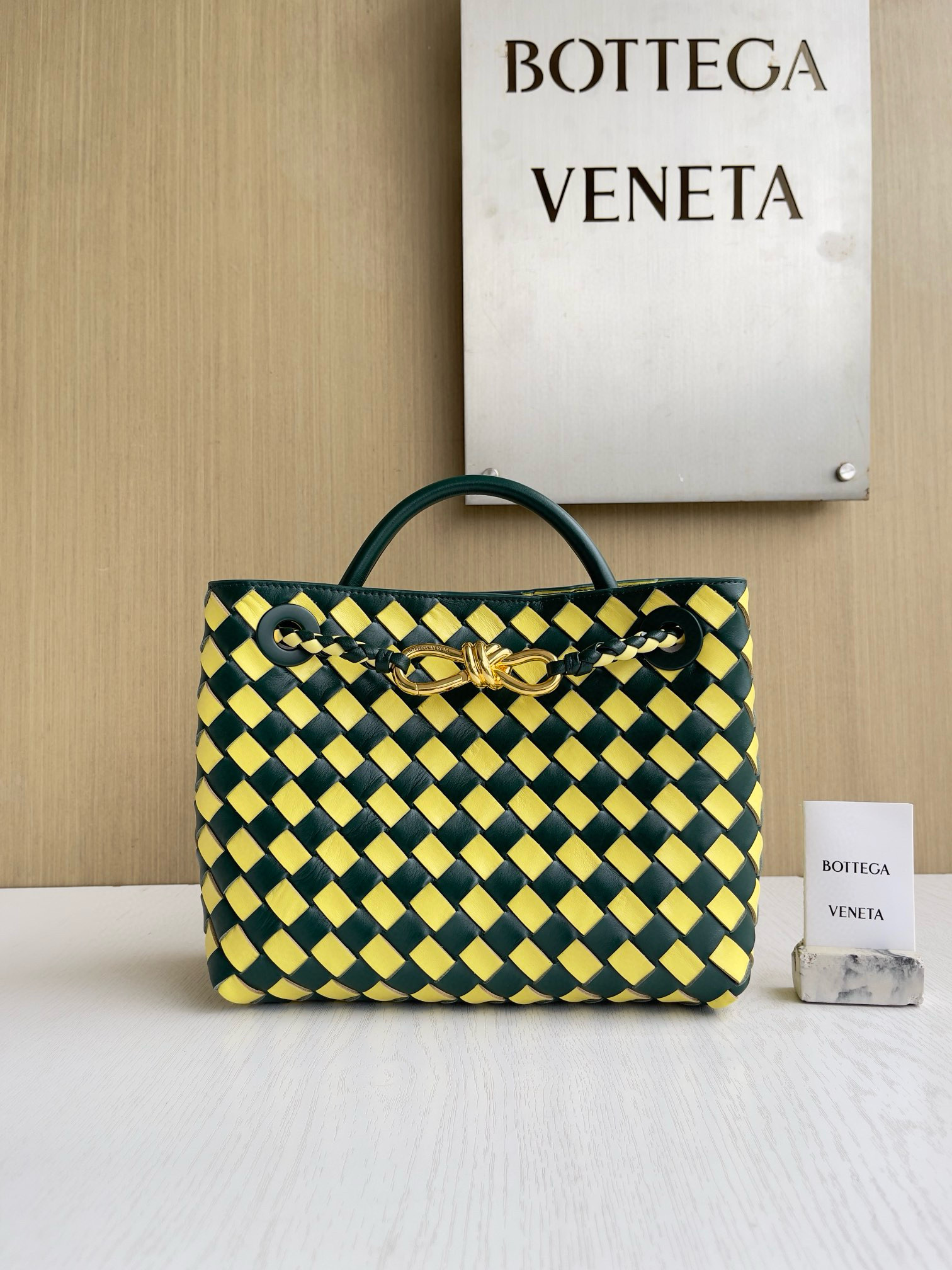 보테가 베네타 Bottega Veneta 743568 Andiamo 25cm