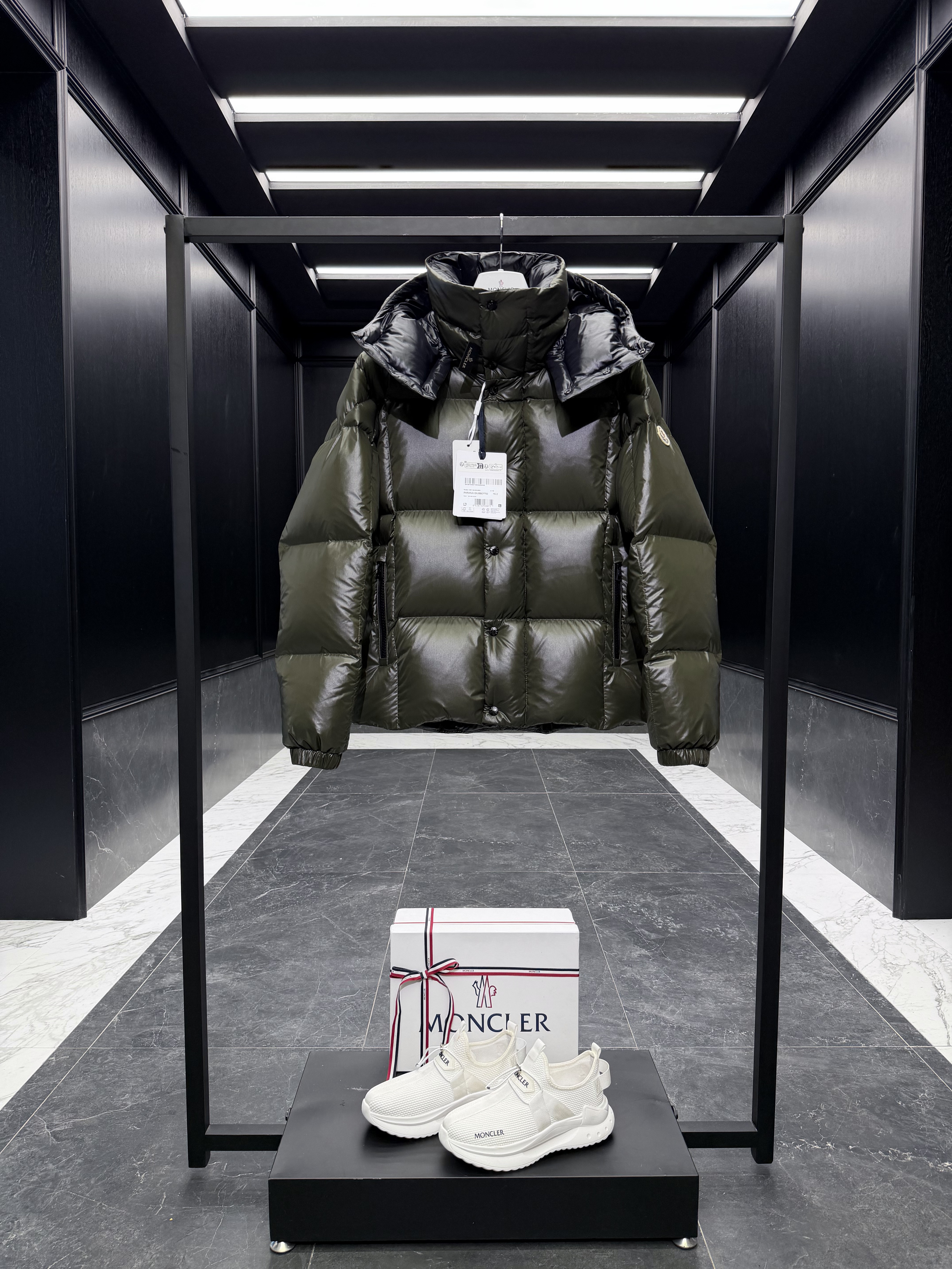 몽클레어 Moncler Parana 다운재킷