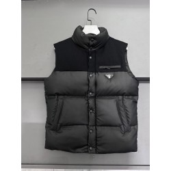 프라다 Prada 다운 베스트 조끼