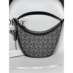 로에베 Loewe 3070 Anagram Jacquard Luna Bag