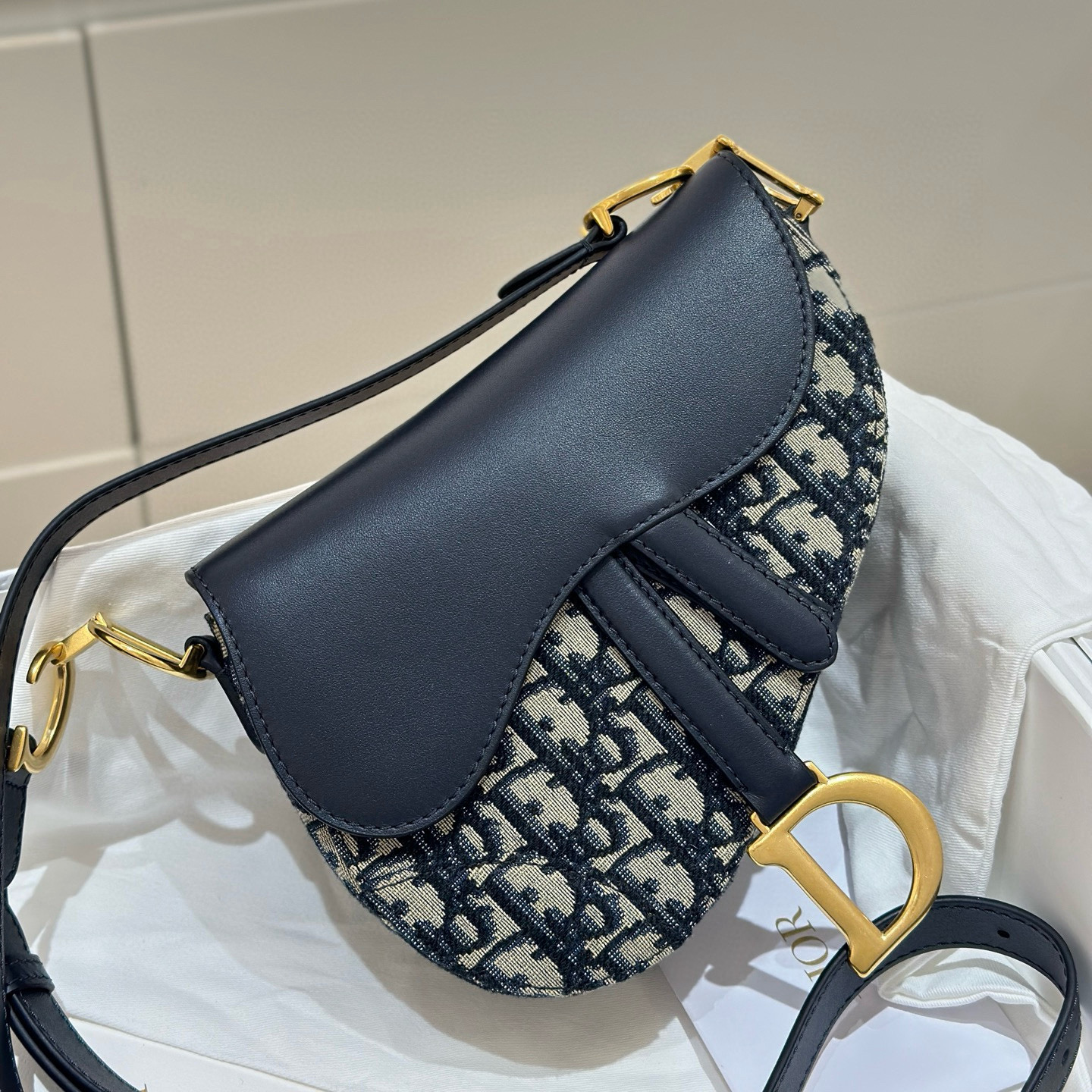 디올 Dior Saddle Bag with Strap Blue 20cm