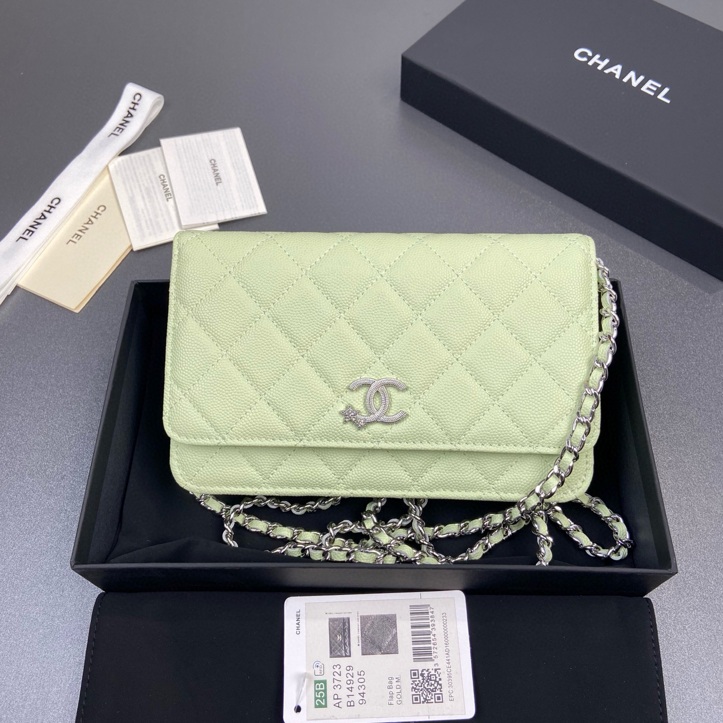 샤넬 Chanel AP3723 Classic Wallet On Chain WOC Light green 20cm