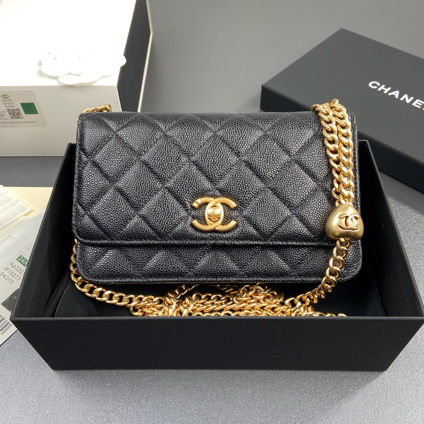 샤넬 Chanel AP201 Classic Wallet On Chain WOC Black 20cm