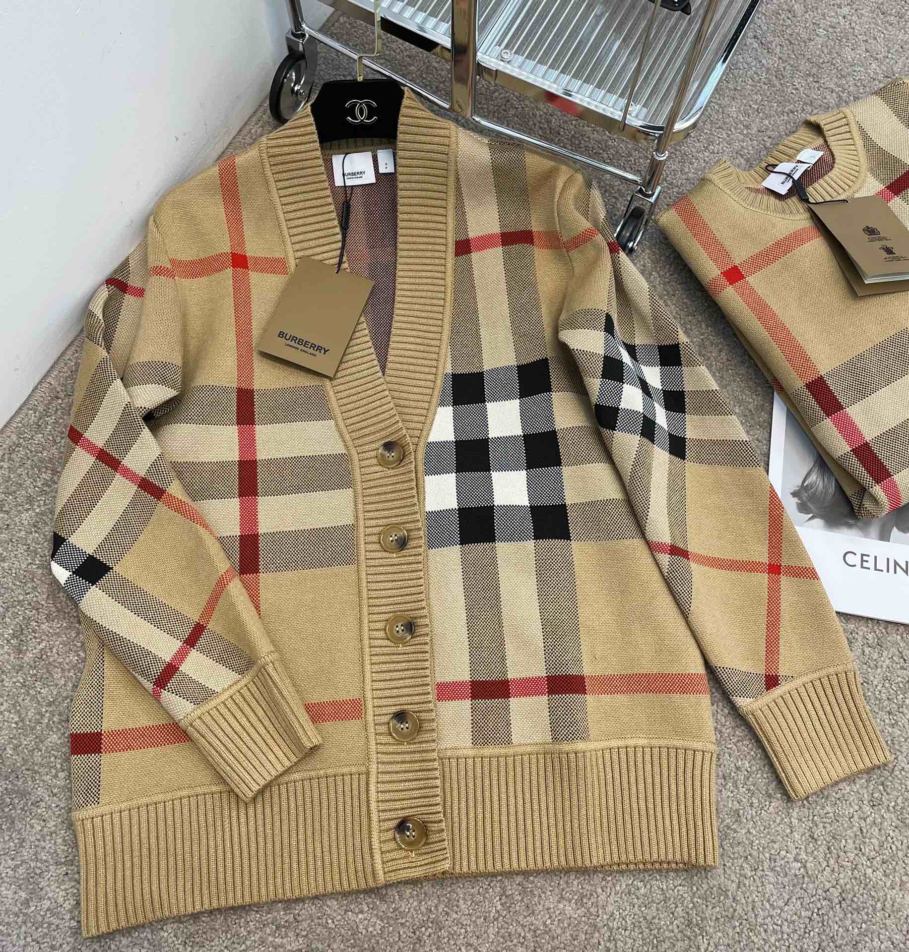 버버리 Burberry 가디건