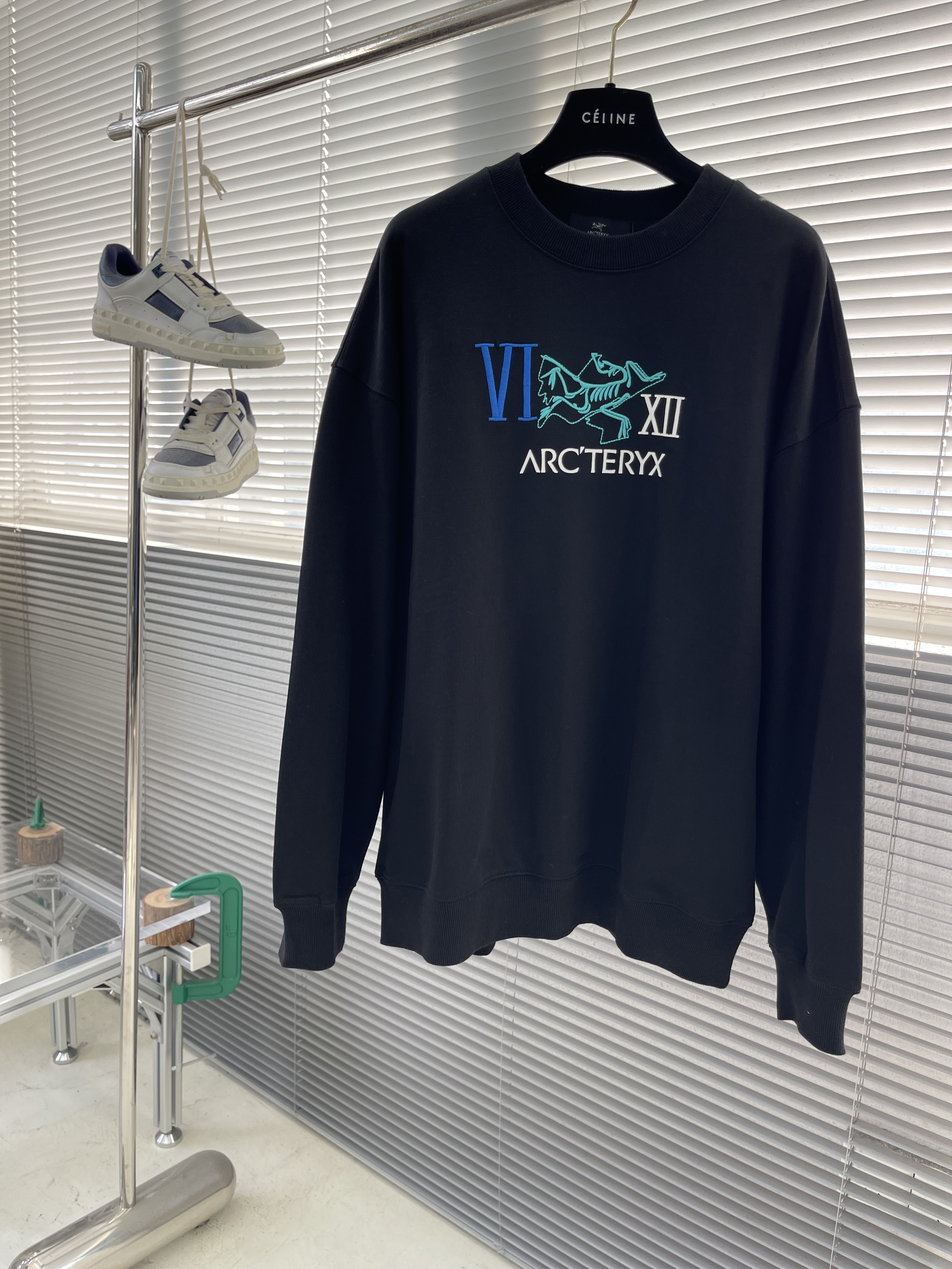 아크테릭스 ARC'TERYX 맨투맨