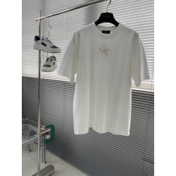 아크테릭스 ARC'TERYX 반팔 티셔츠