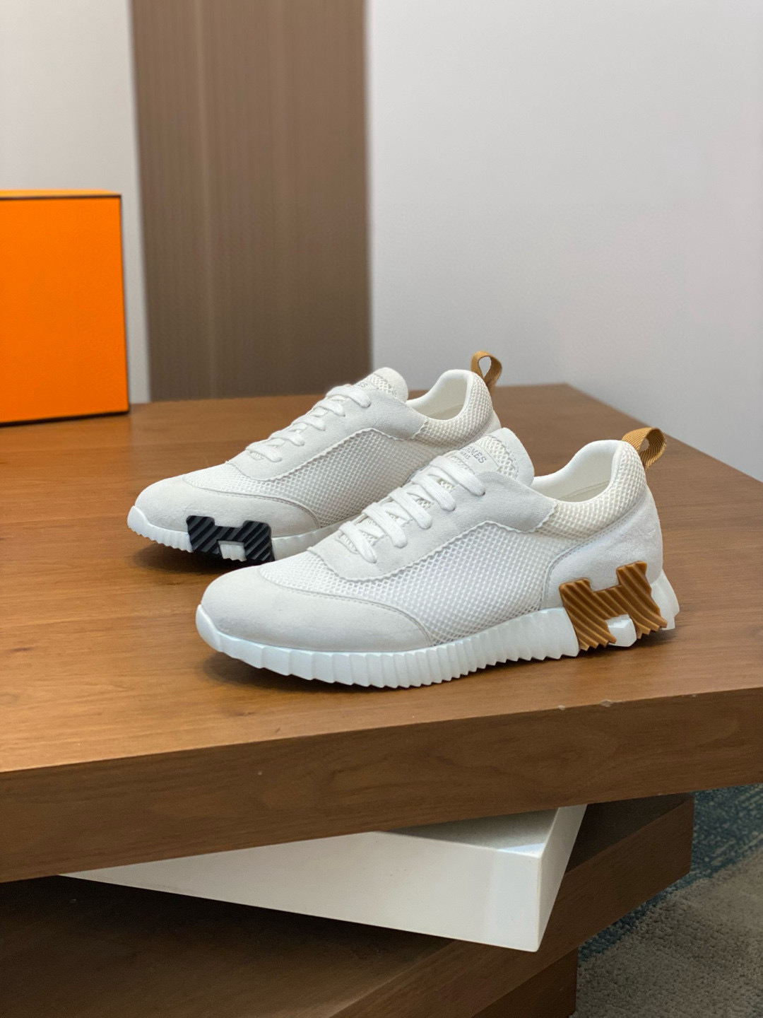 에르메스 Hermes Bouncing 스니커즈