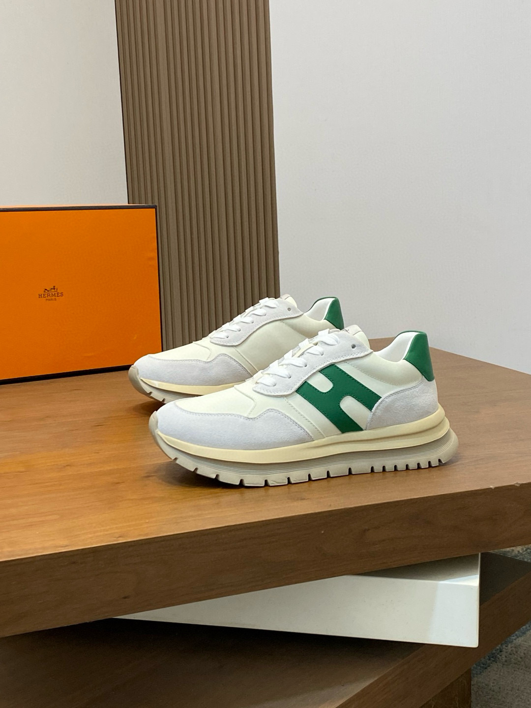 에르메스 Hermes 스니커즈