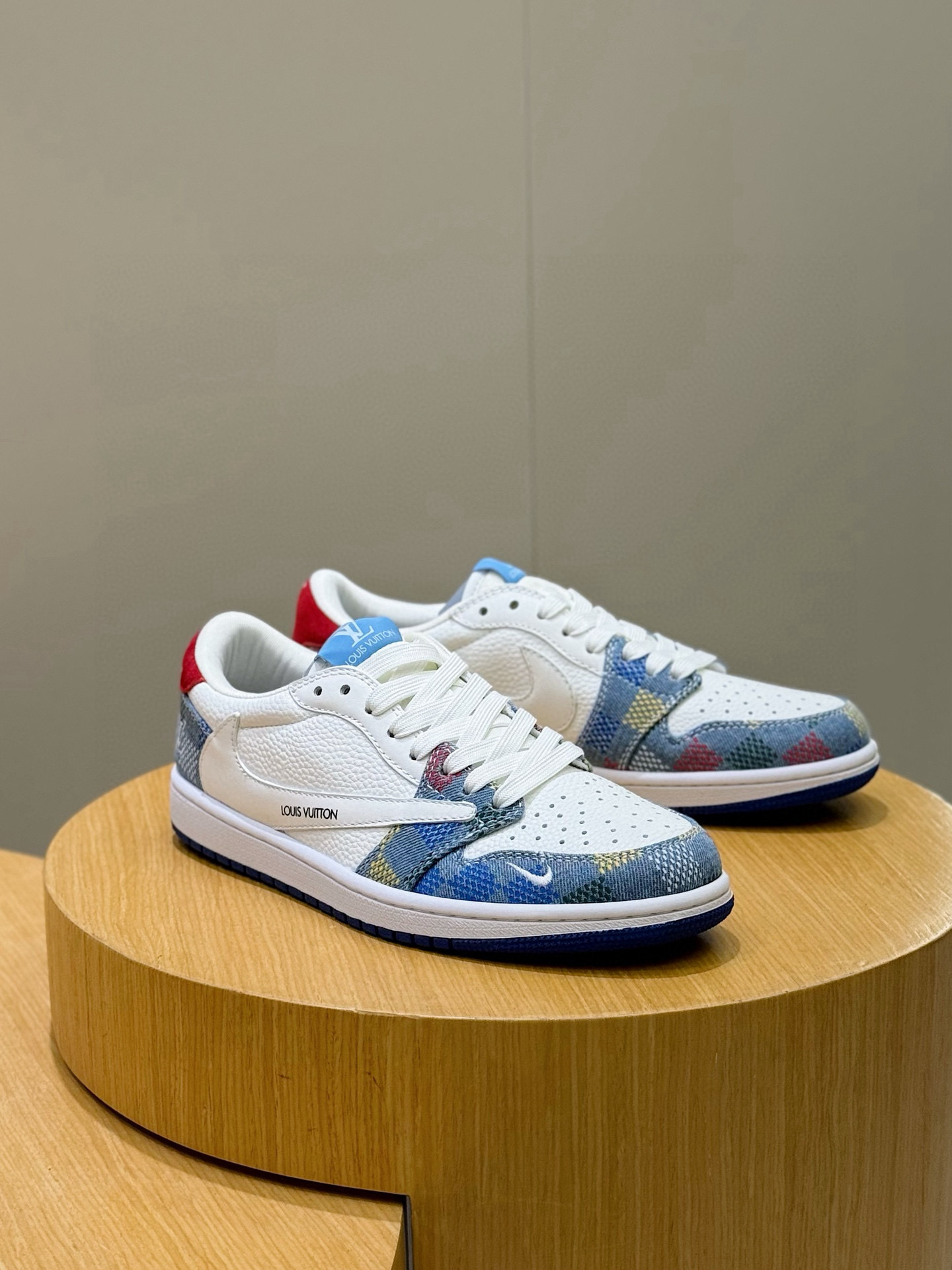루이비통 Louis Vuitton X Nike Air Jorda 1 Low AJ1 스니커즈