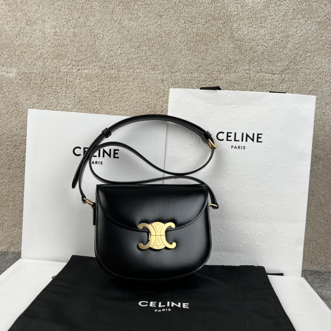 셀린느 Celine 110413 Besace Clea in Shiny Calfskin Black 18.5cm