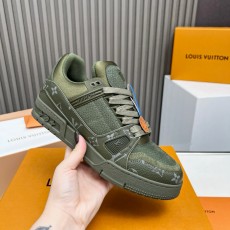 루이비통 Louis Vuitton Distressed 스니커즈