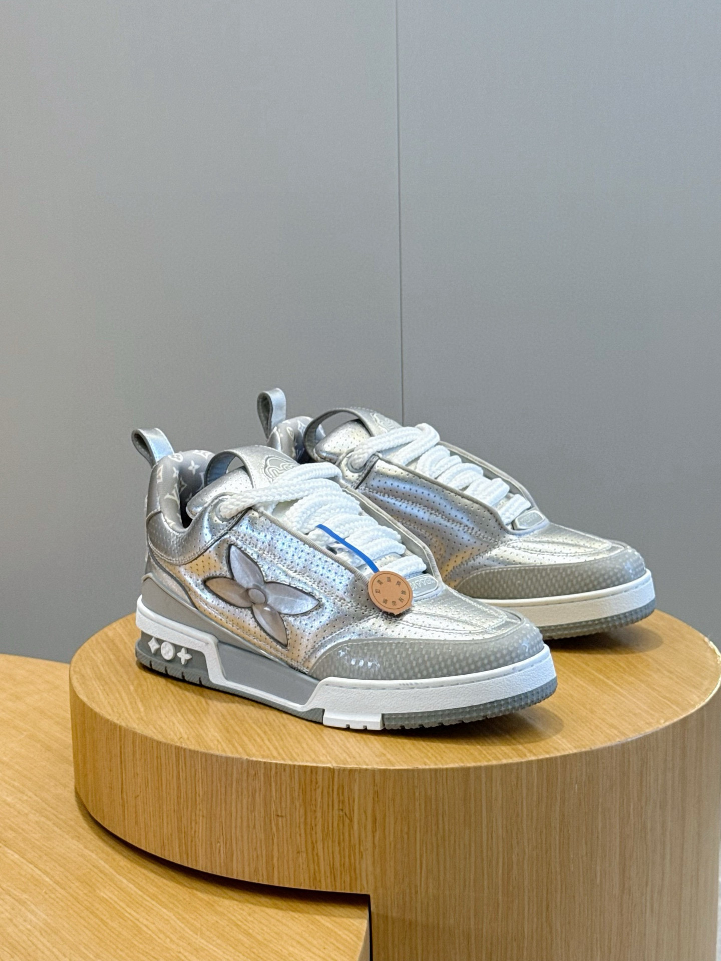 루이비통 Louis Vuitton Trainer 스니커즈