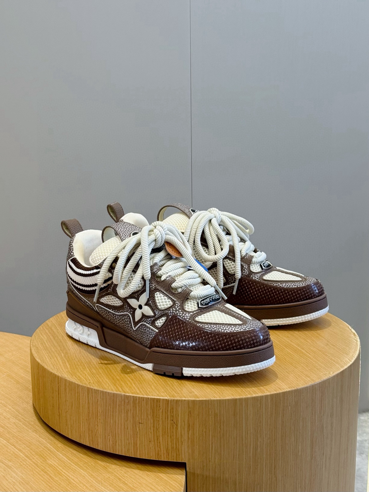 루이비통 Louis Vuitton Trainer 스니커즈