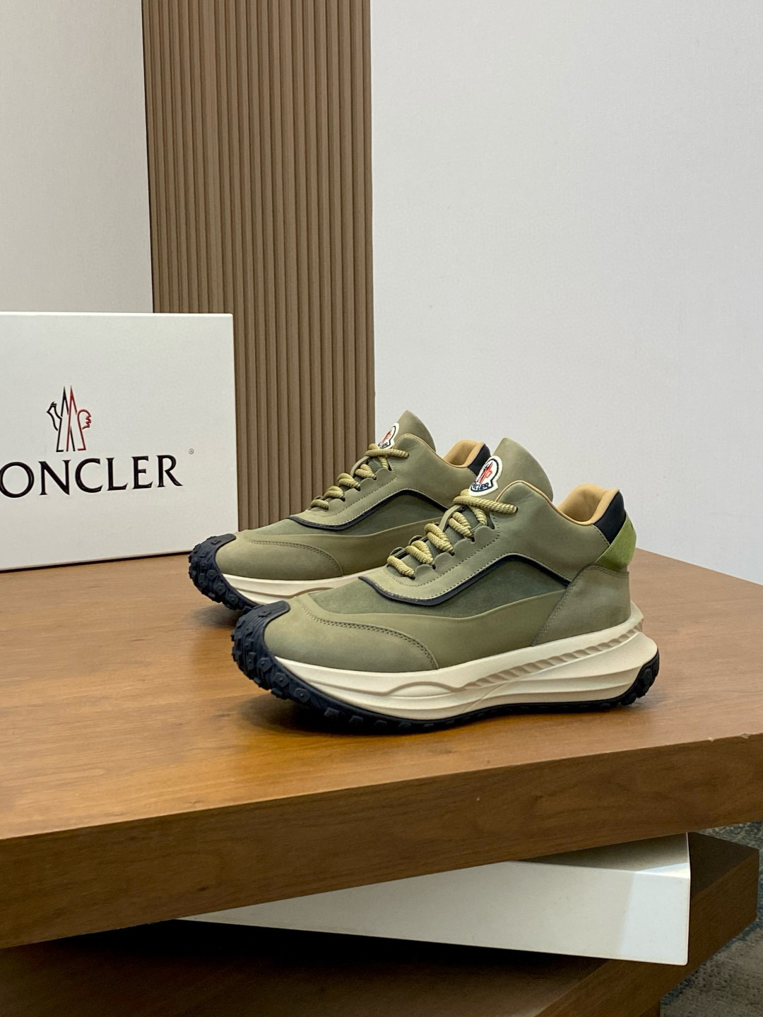 몽클레어 Moncler 스니커즈