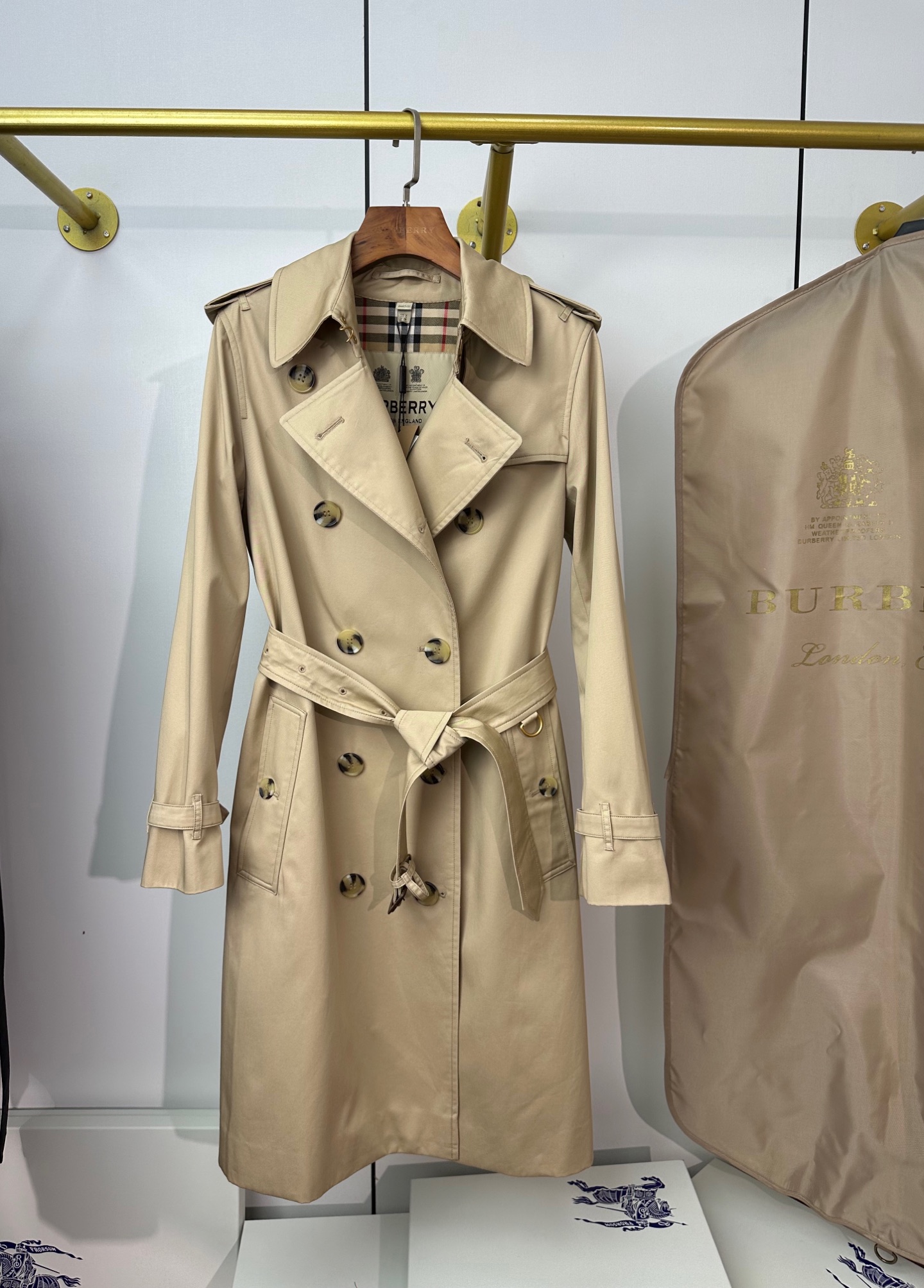 버버리 Burberry Heritage Trench 미드 렝스 켄징턴 헤리티지 트렌치코트 80794111