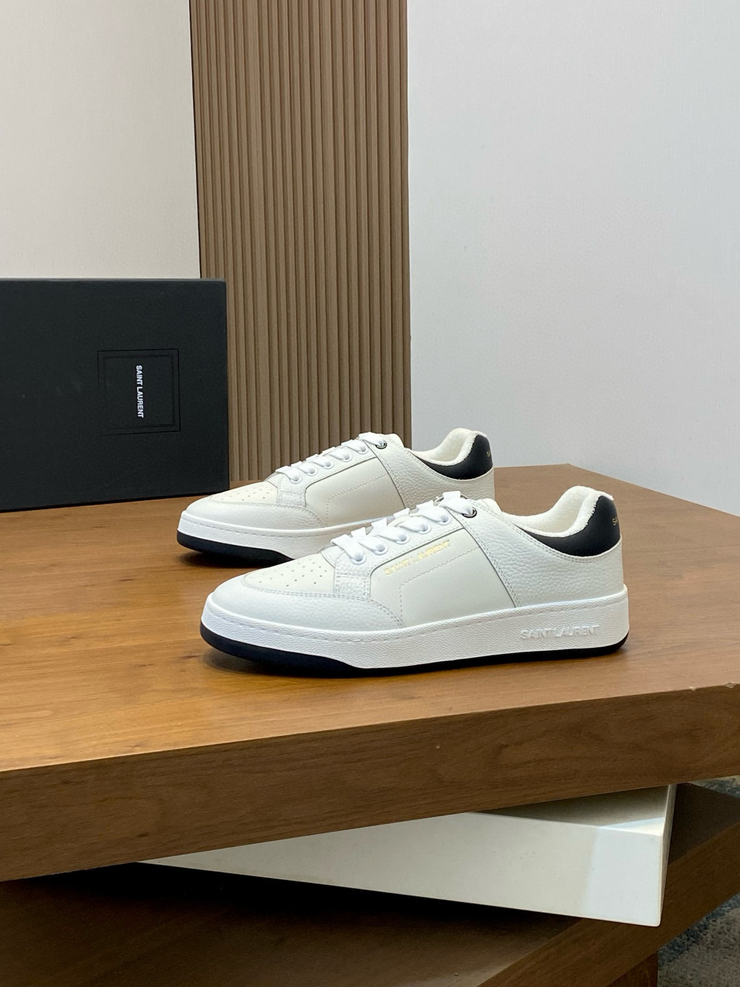 생로랑 Saint Laurent 스니커즈