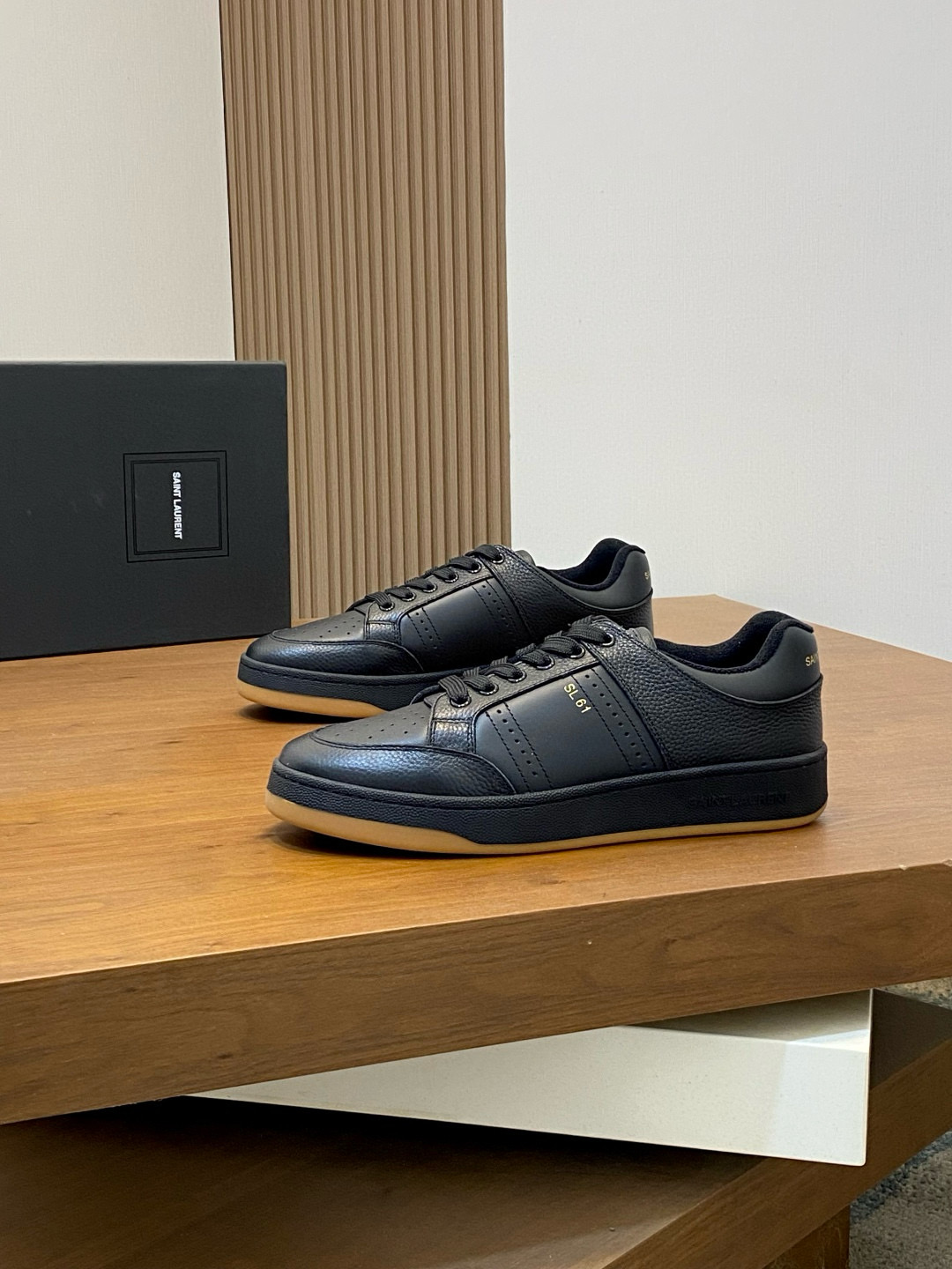 생로랑 Saint Laurent 스니커즈