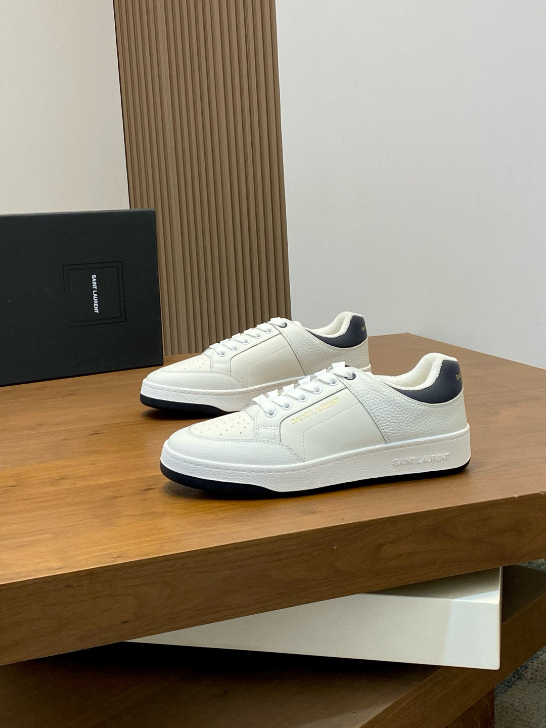 생로랑 Saint Laurent 스니커즈