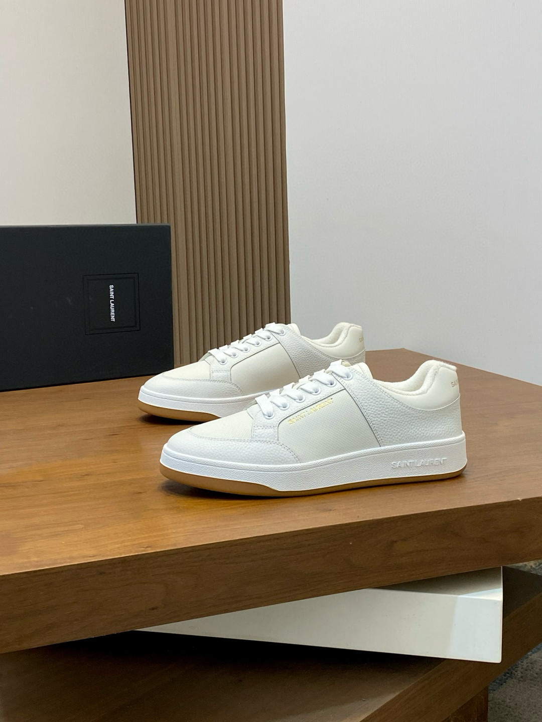 생로랑 Saint Laurent 스니커즈