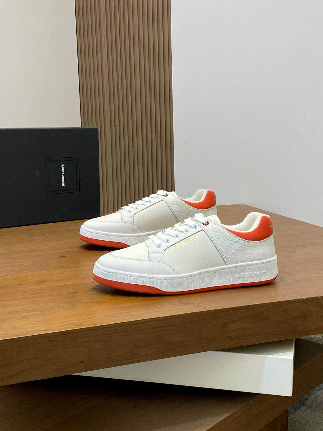 생로랑 Saint Laurent 스니커즈